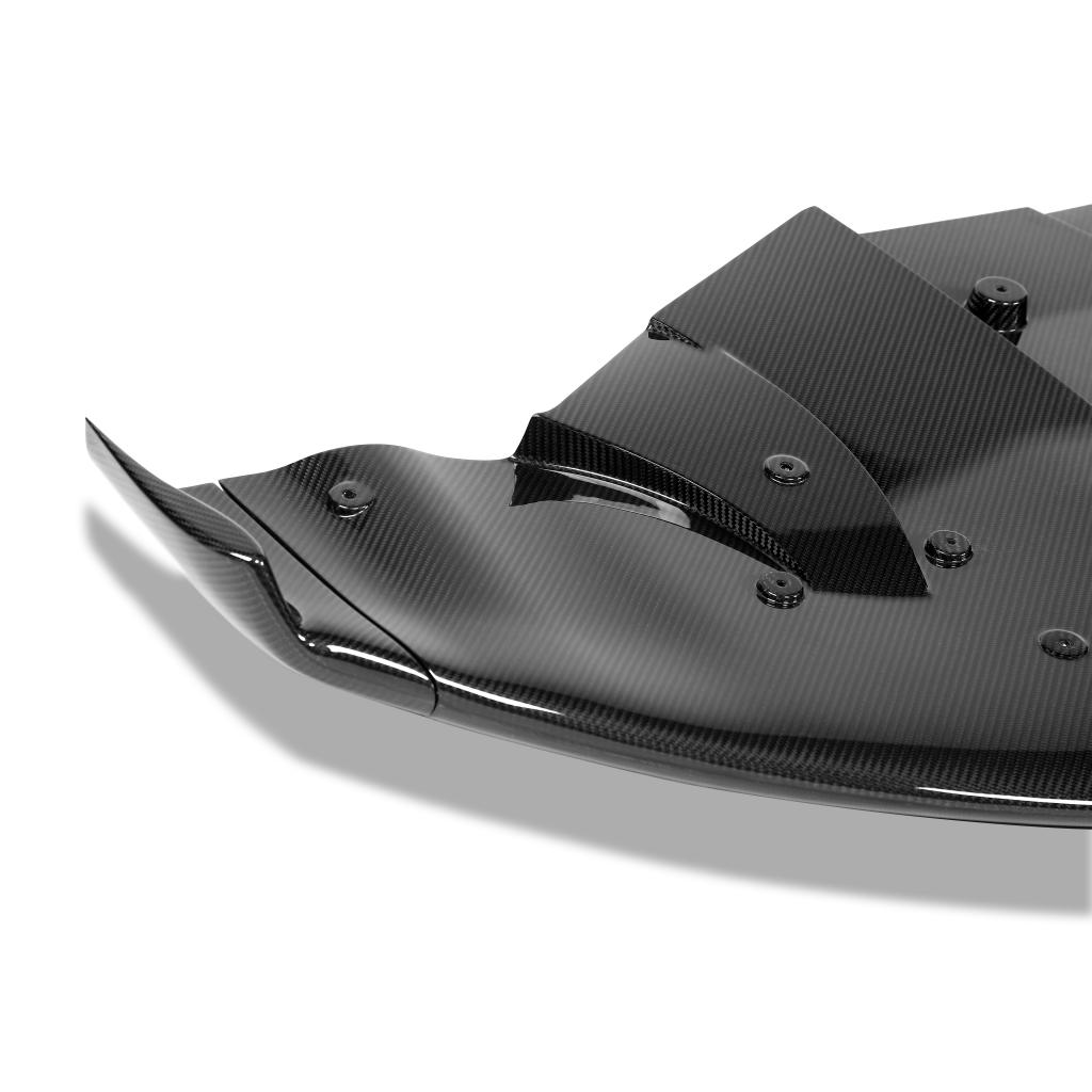 BMW M4 G82 碳纤维前唇与导流板