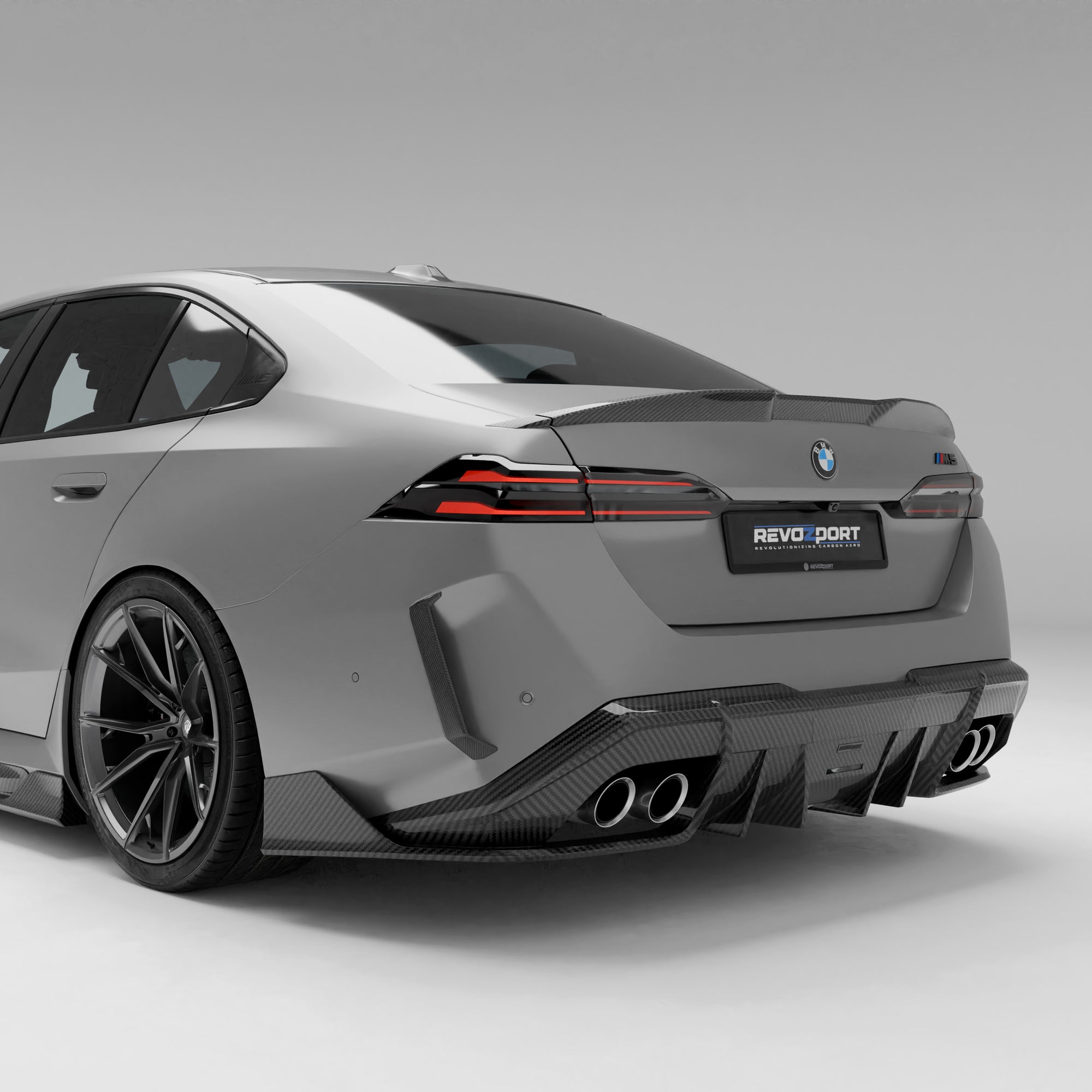 BMW M5 G90 碳纤维后唇