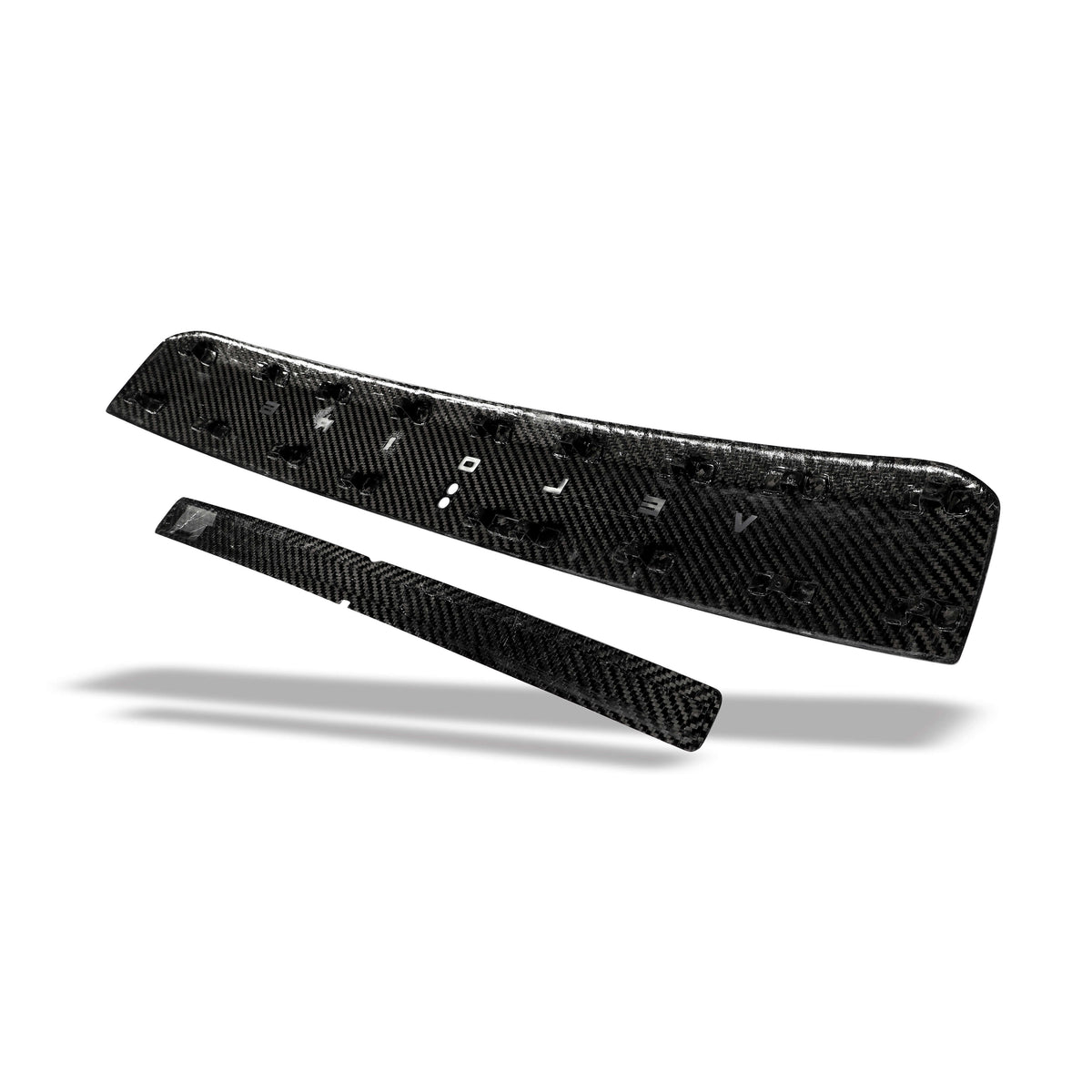 zeekr-9x-carbon-fiber-tailgate-trim-panel