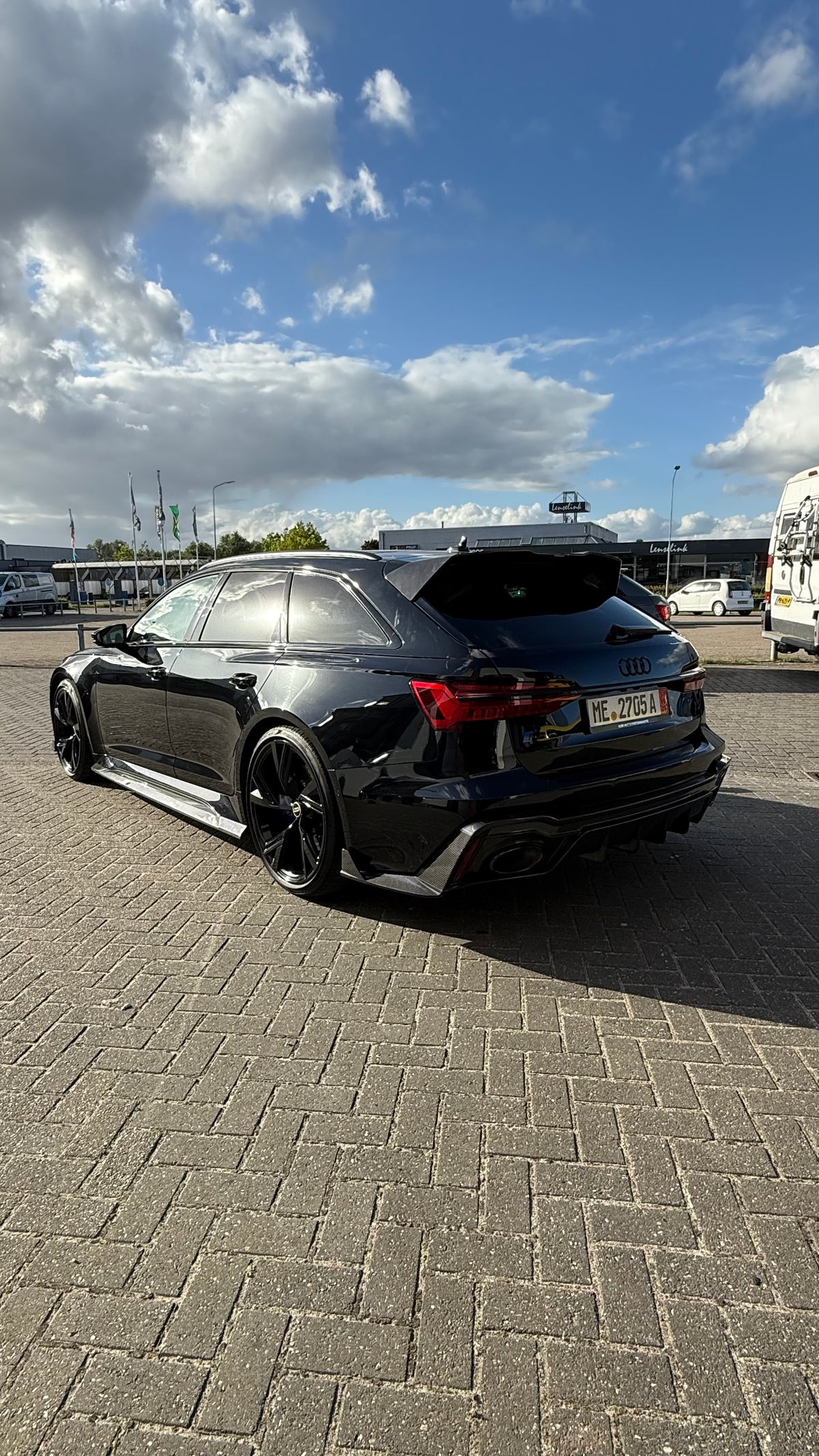 EU Audi RS6 C8 — Black Street Build